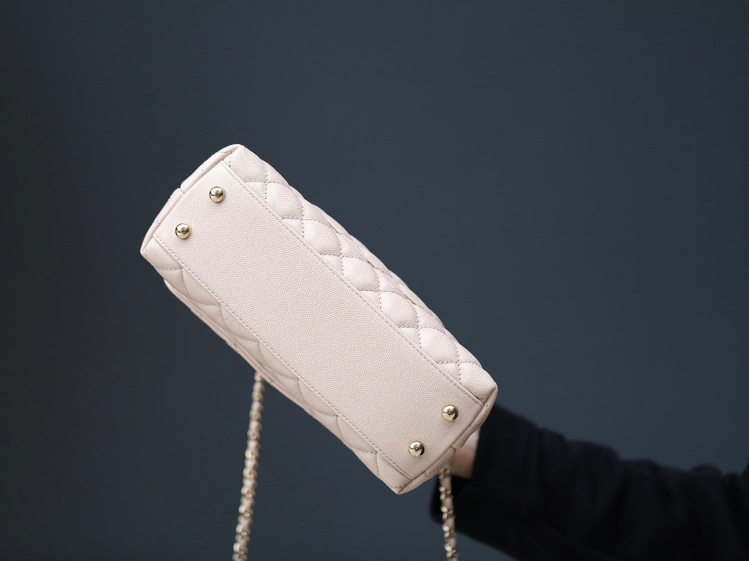 [TOP] CHANEL CoCo Handle Bag Small 19cm - Light Pink & GHW