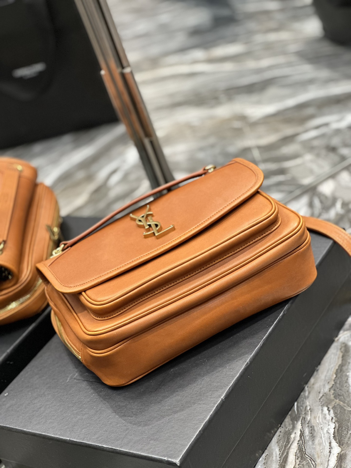 [TOP] Yves Saint Laurent YSL NIKI Messenger Bag