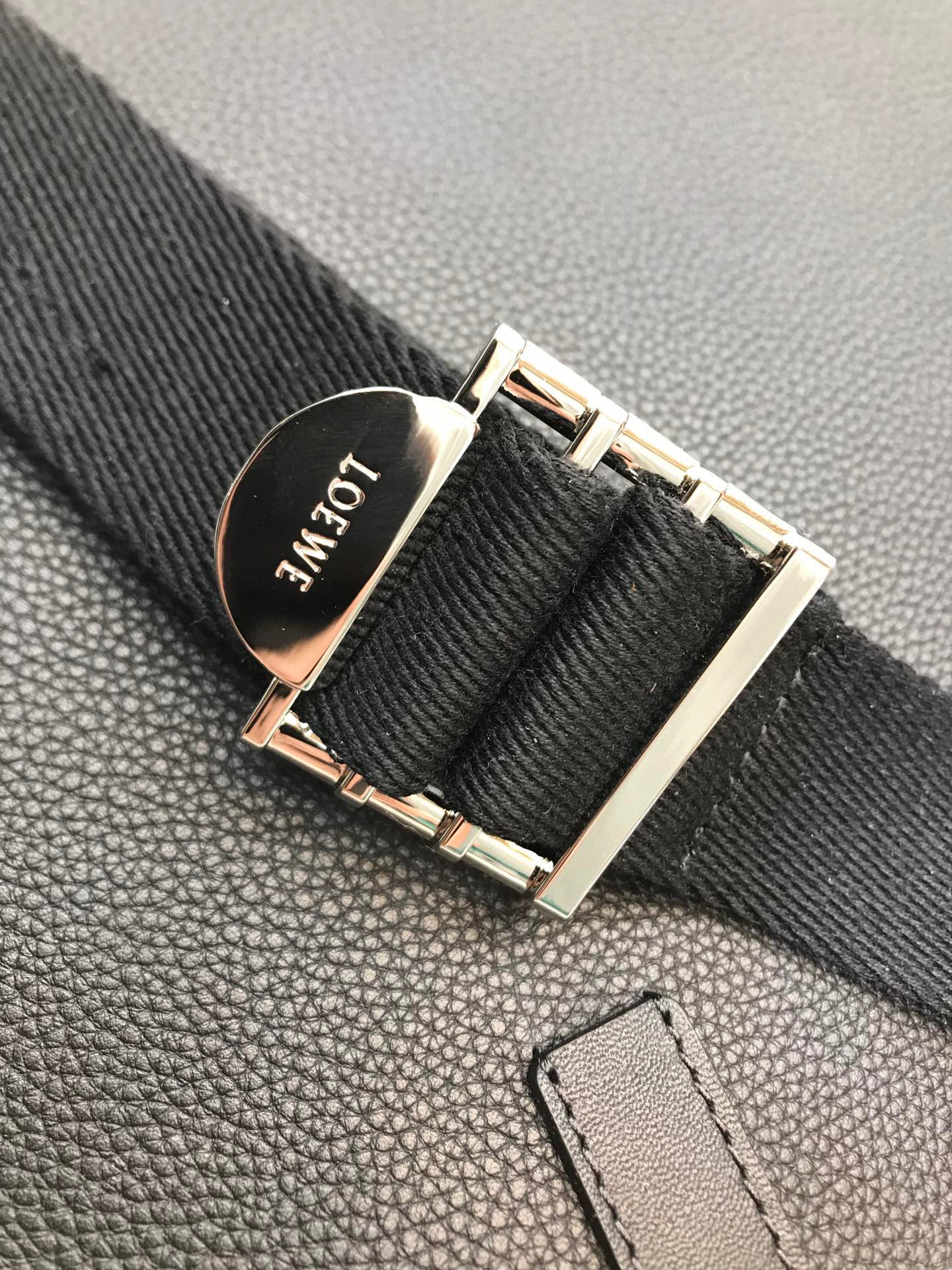 [TOP] LOEWE Military Messenger Bag in Soft Grained Calfskin - Black