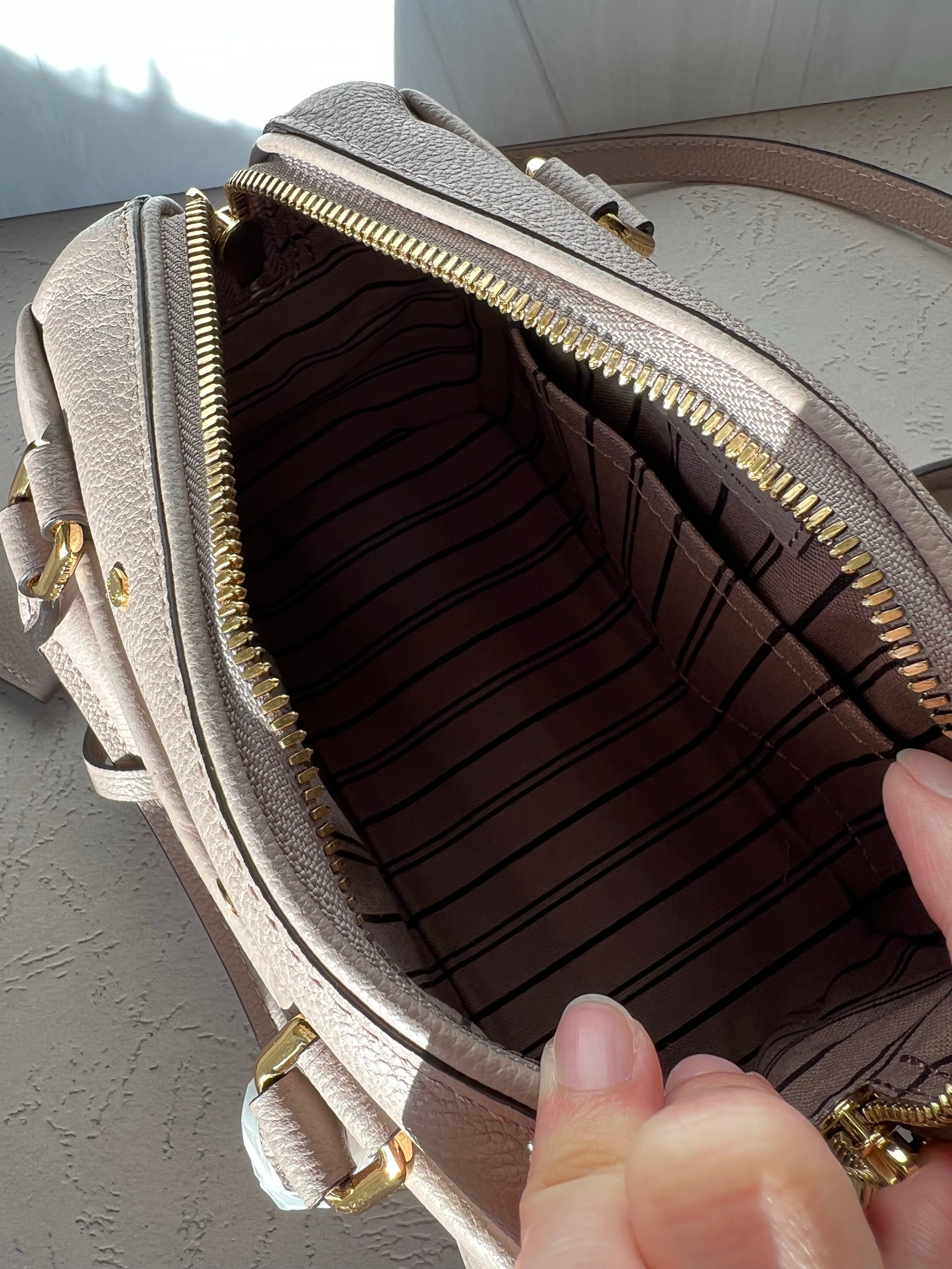 [TOP] Louis Vuitton LV  Speedy Bag 20x13.5x12cm - Turtle Dove