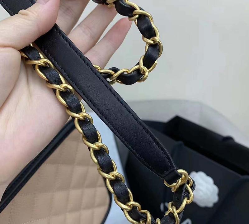 [TOP] CHANEL Vanity Case Bag  Medium - Light Pink