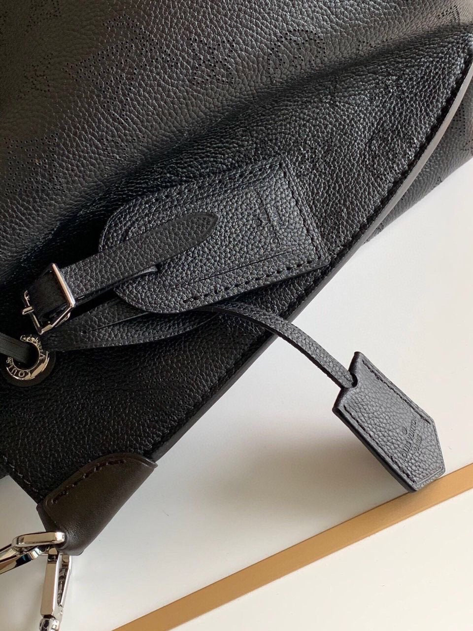 [TOP] Louis Vuitton LV  Leather Noe Bag 23×25.4×14.6CM- Black