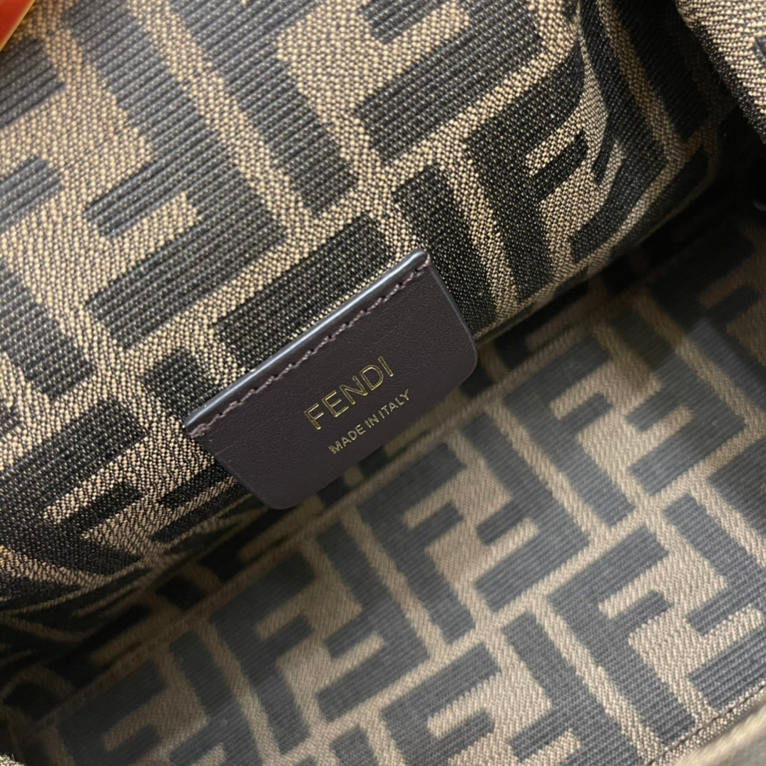 [TOP] FENDI FENDI First Small Bag - Black