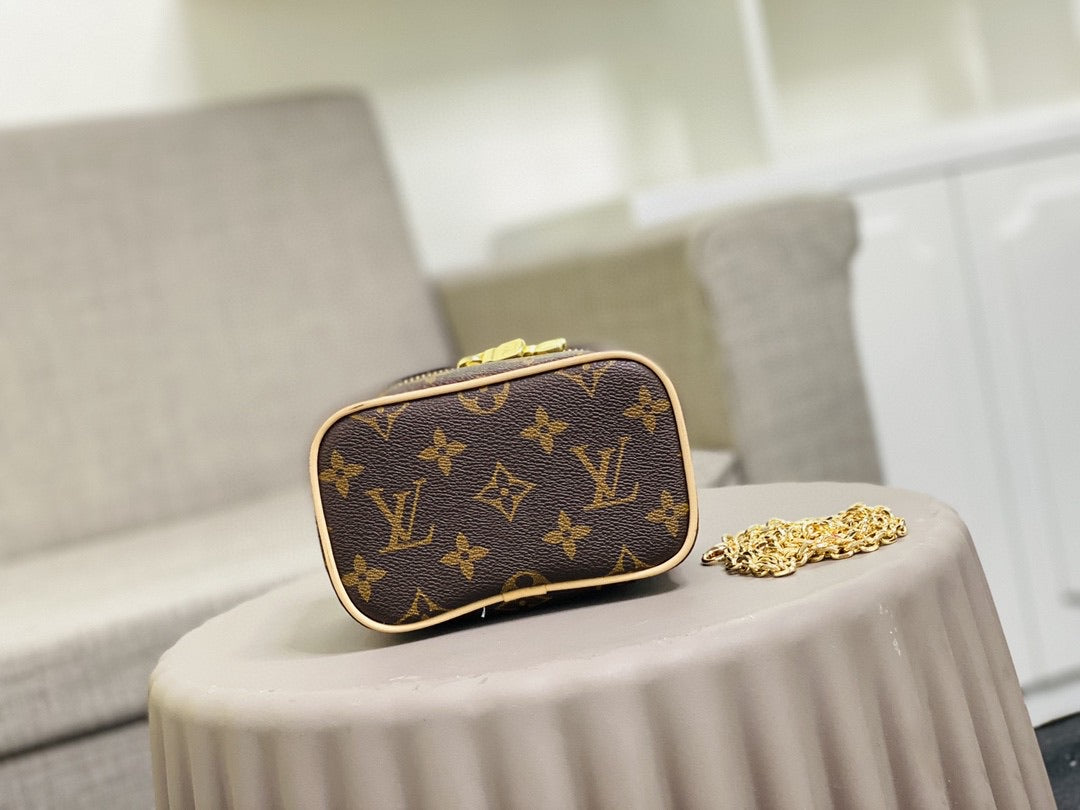 [TOP] Louis Vuitton LV Nice Nano 14x10.2x8.5cm - Brown