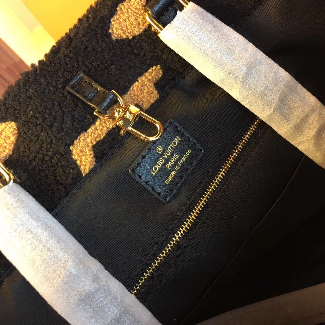 [TOP] Louis Vuitton LV Teddy On The Go Bag  41x34x19cm-Black