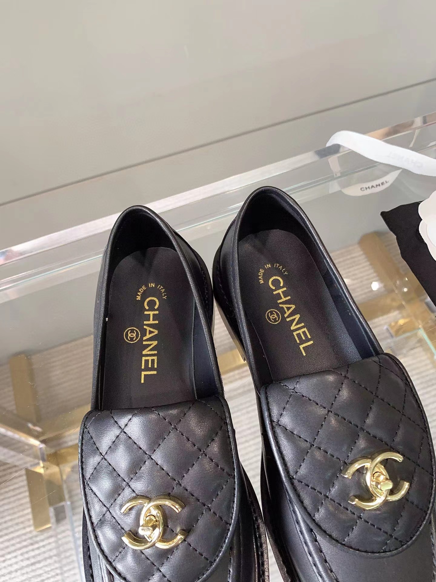 [TOP] CHANEL Tab Loafers - black - GHW -