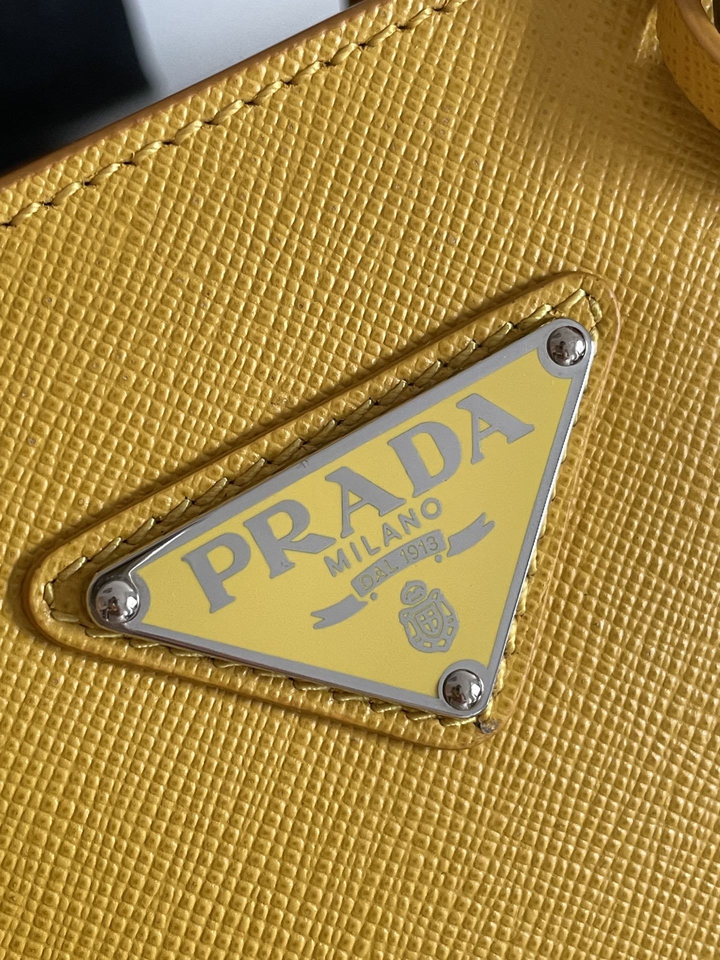 [TOP] PRADA Galleria Bag Saffiano Micro