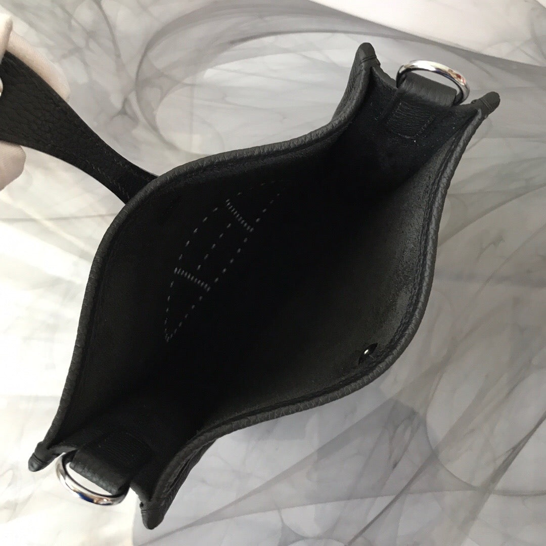 [TOP] HERMES Evelyn 16 Bag - Black w PHW