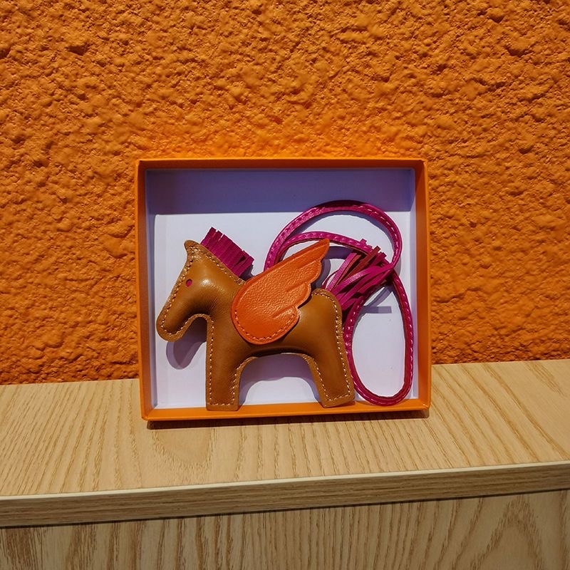 [TOP] HERMES Pagasus Charm - 19 Colours