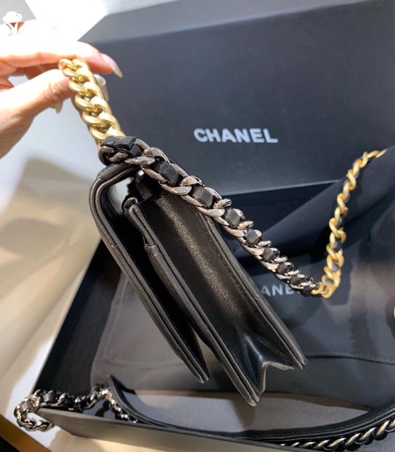 [TOP] CHANEL 19 WOC Bag - Black