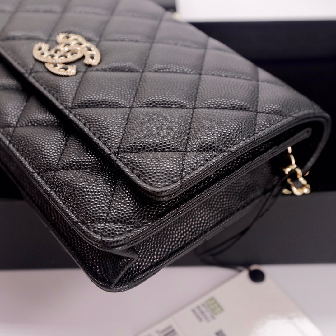 [TOP] CHANEL WOC Bag Quilt Caviar Bling Bling Logo - Black