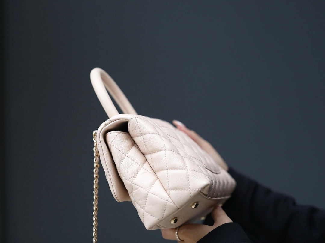 [TOP] CHANEL CoCo Handle Bag Small 19cm - Light Pink & GHW