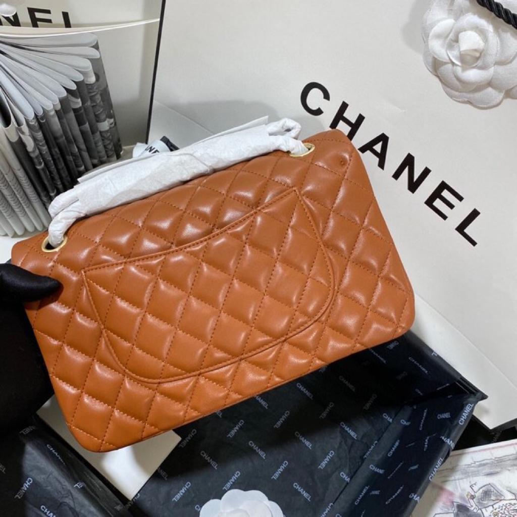 [TOP] CHANEL Classic Flap Bag Lambskin Medium 25.5cm – Brown & GHW