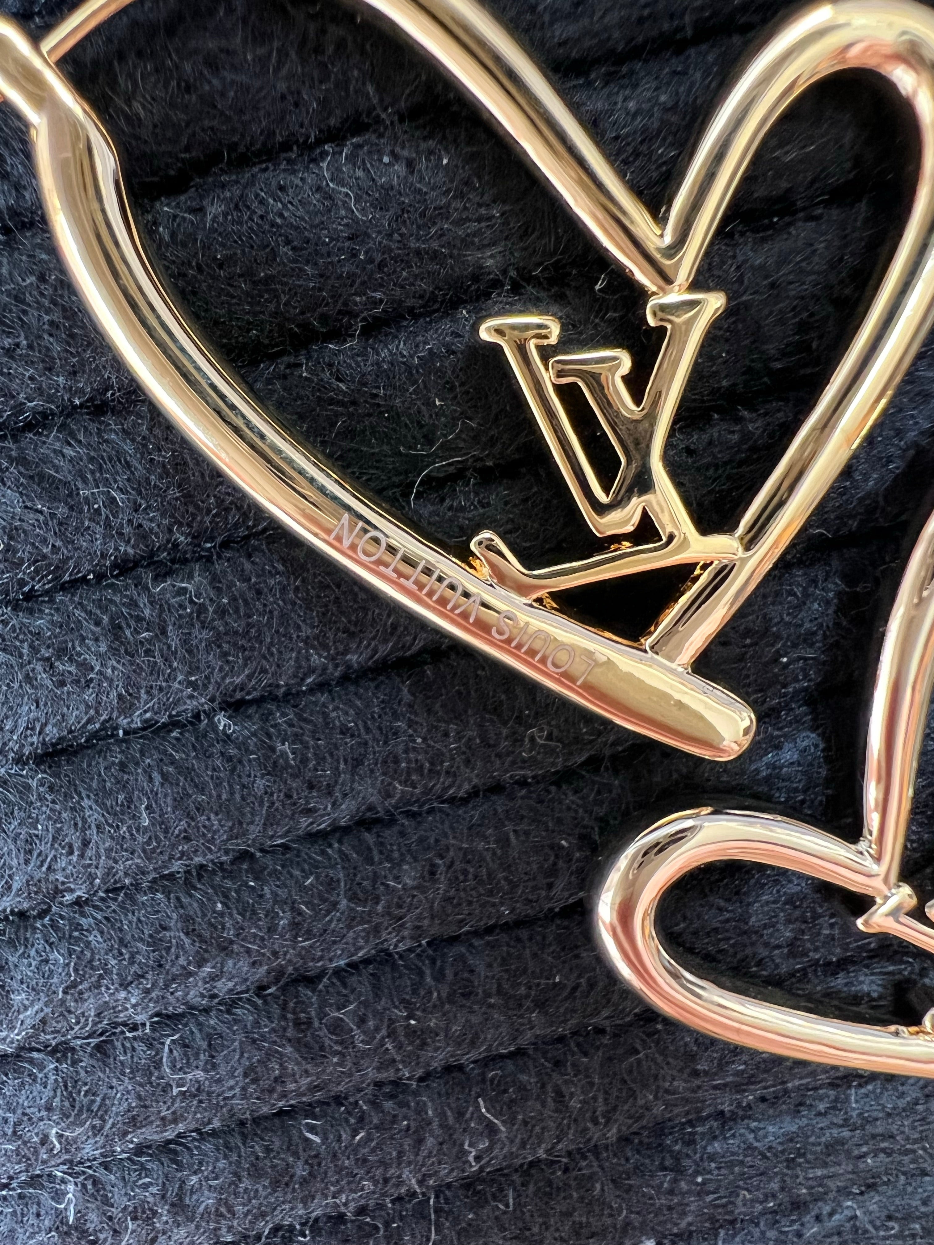 [TOP] Louis Vuitton Heart Earrings & Necklace - Gold