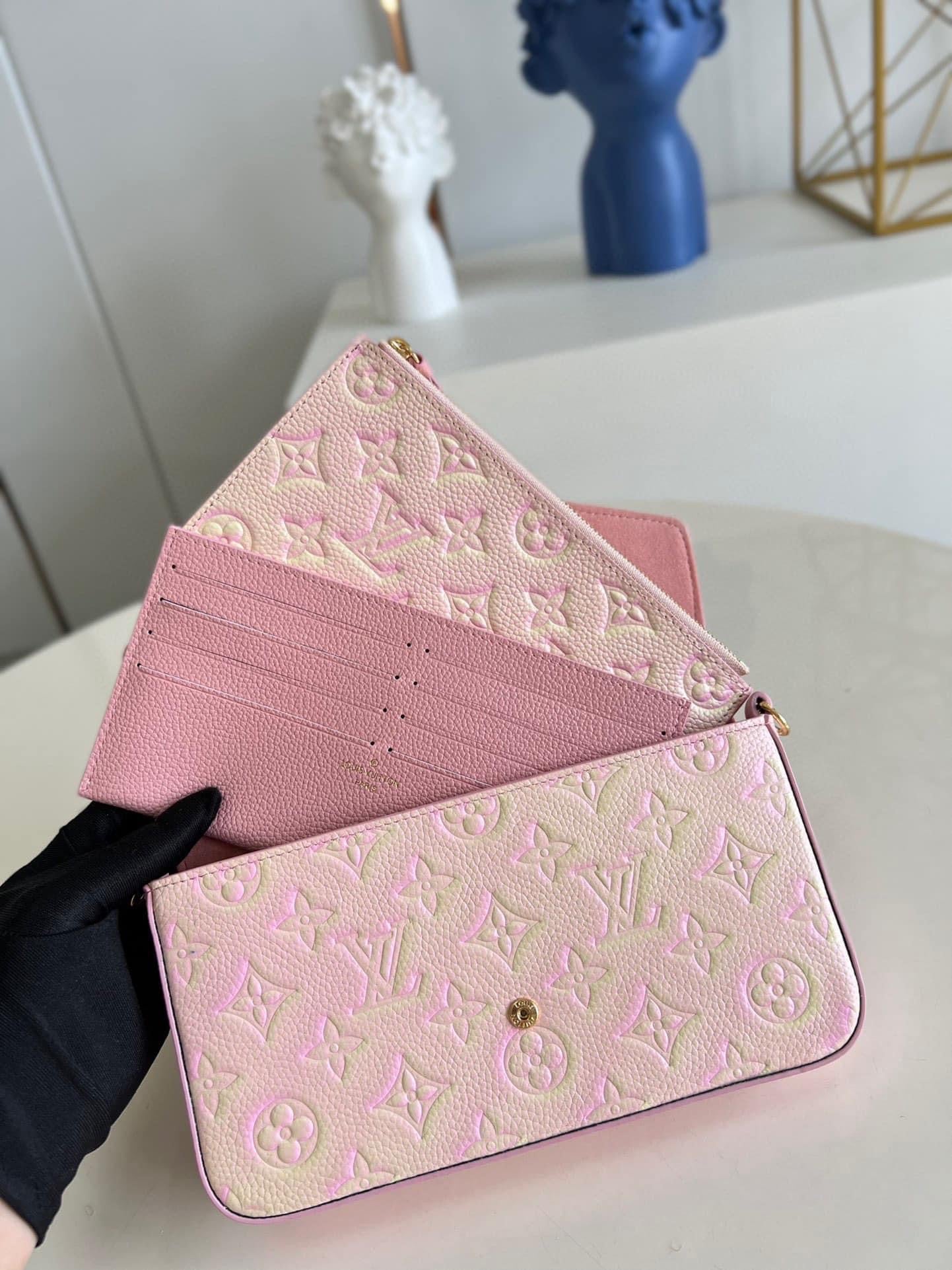 [TOP] Louis Vuitton LV Felicie Empreinte Stardust 21X12X3cm - Pink