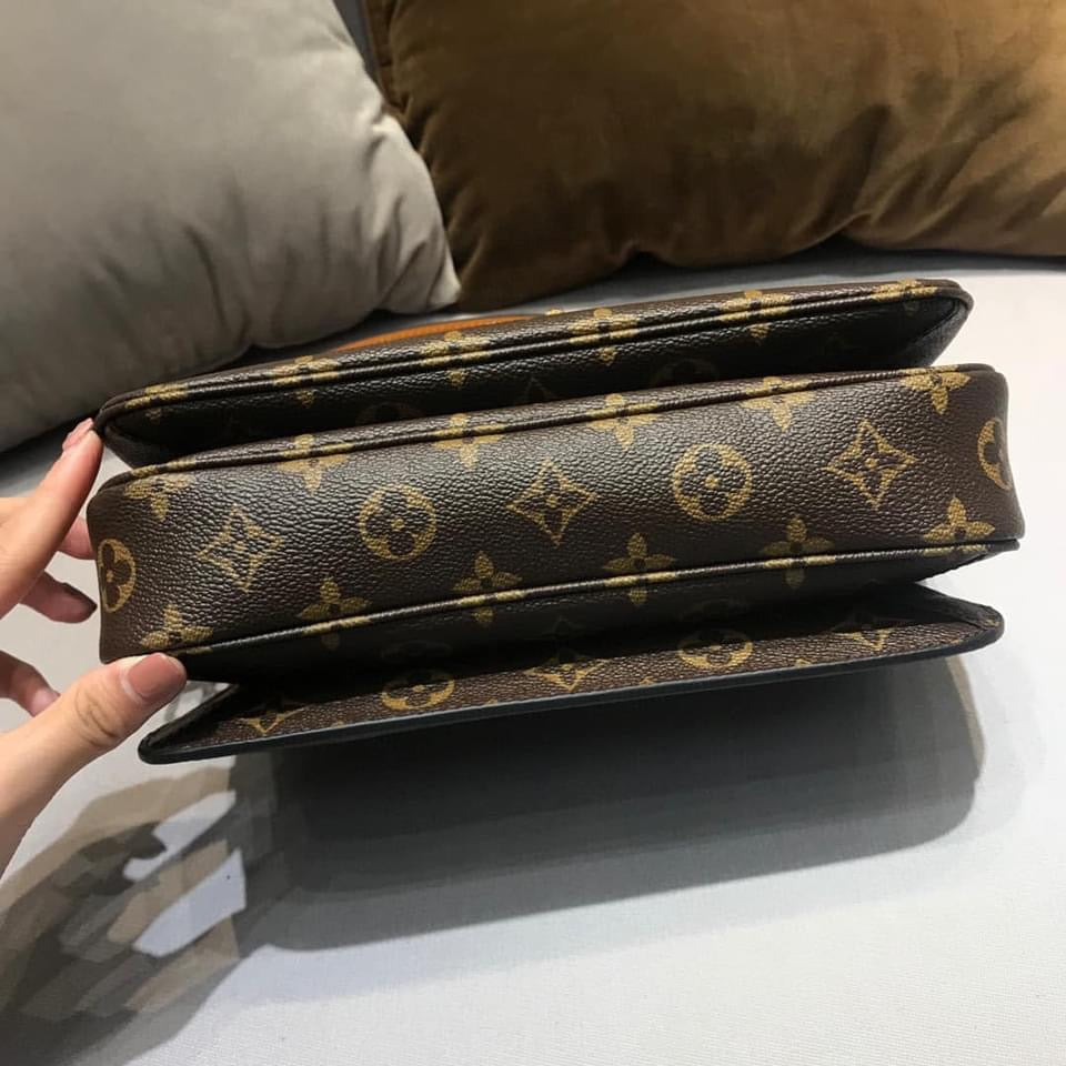 [TOP] Louis Vuitton LV £V Monogram Pochette Metis Braided Handle 25X19X7cm- Red