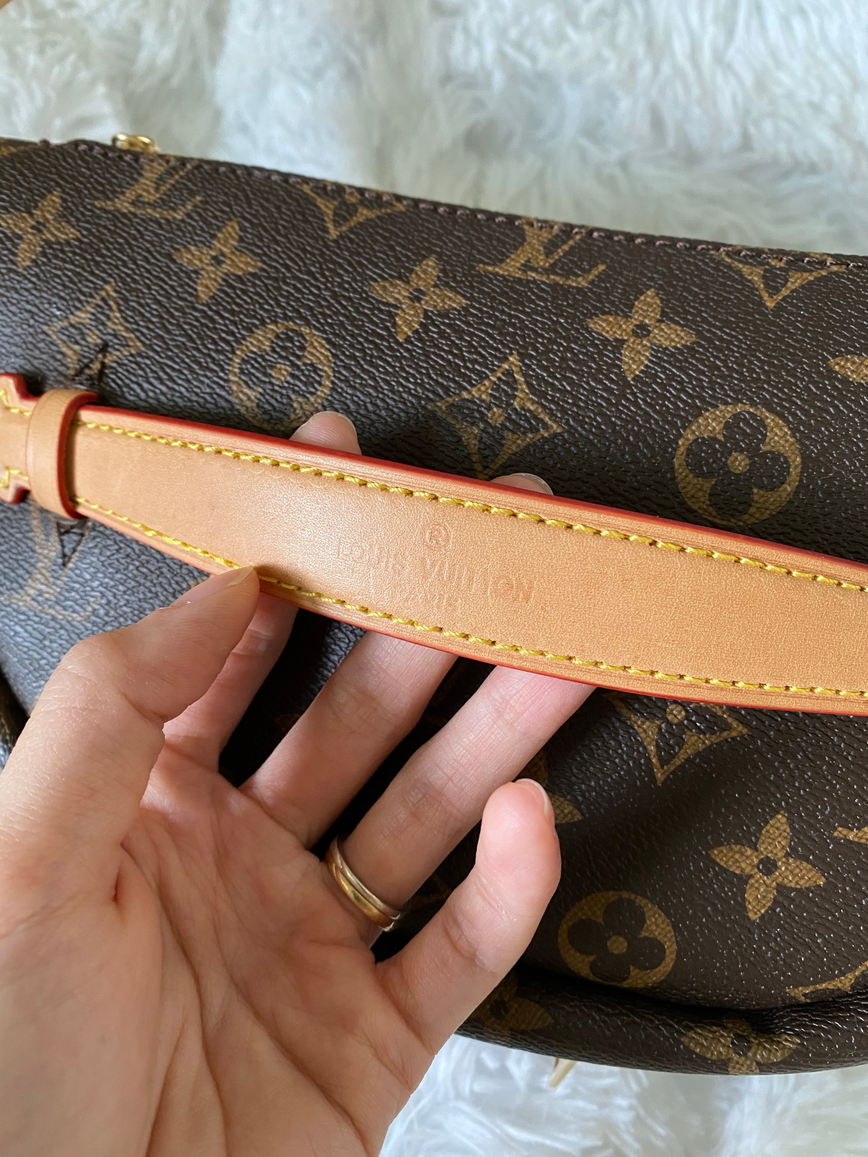 [TOP] Louis Vuitton LV  Bum Bag Monogram 37 x 14 x 13cm-Brown