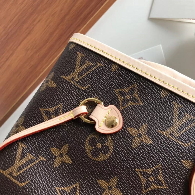 [TOP] Louis Vuitton LV LV Neverfull MM Bag - Fuchsia