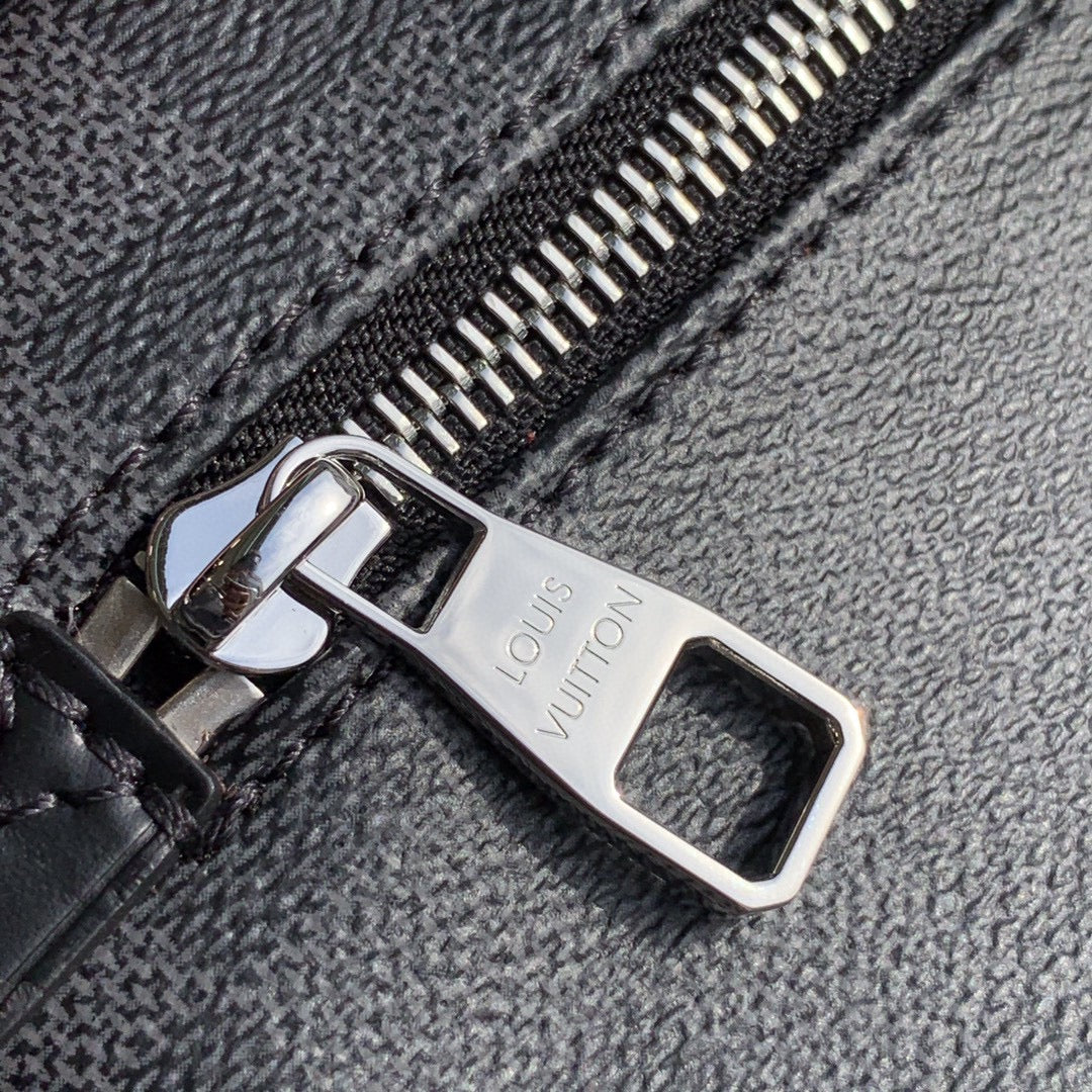 [TOP] Louis Vuitton LV  Ambler Damier Ebene Belt Bag 17 × 26 ×5 cm- Black