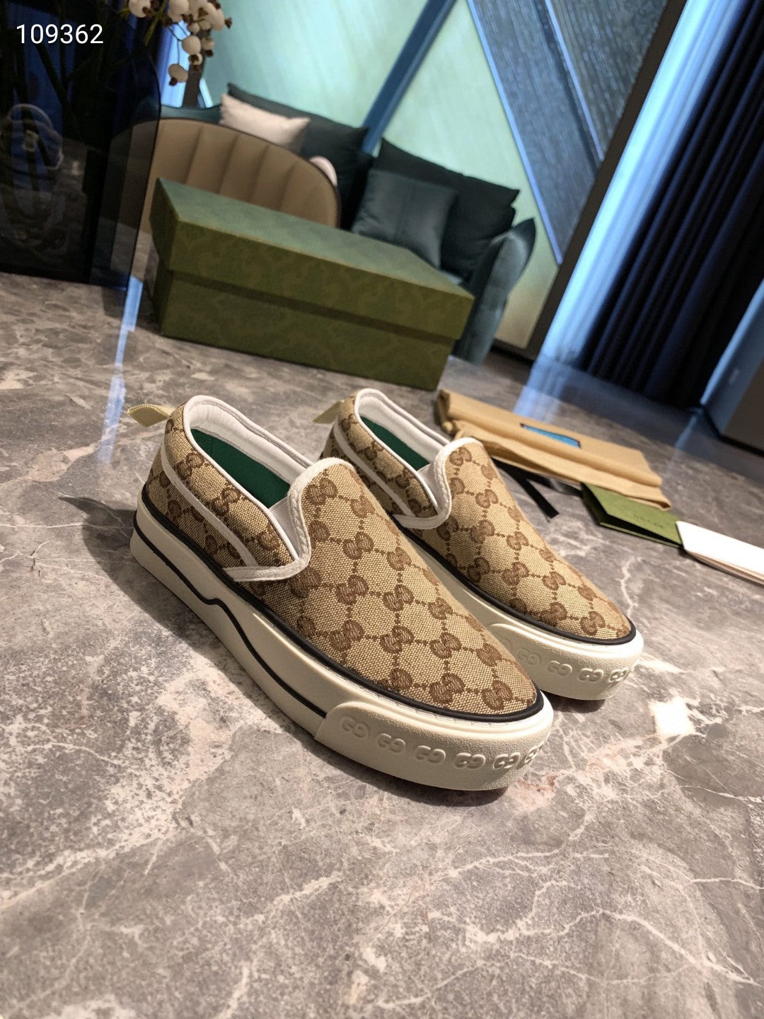 [TOP] GUCCI Tennis Slip On Sneakers 1977