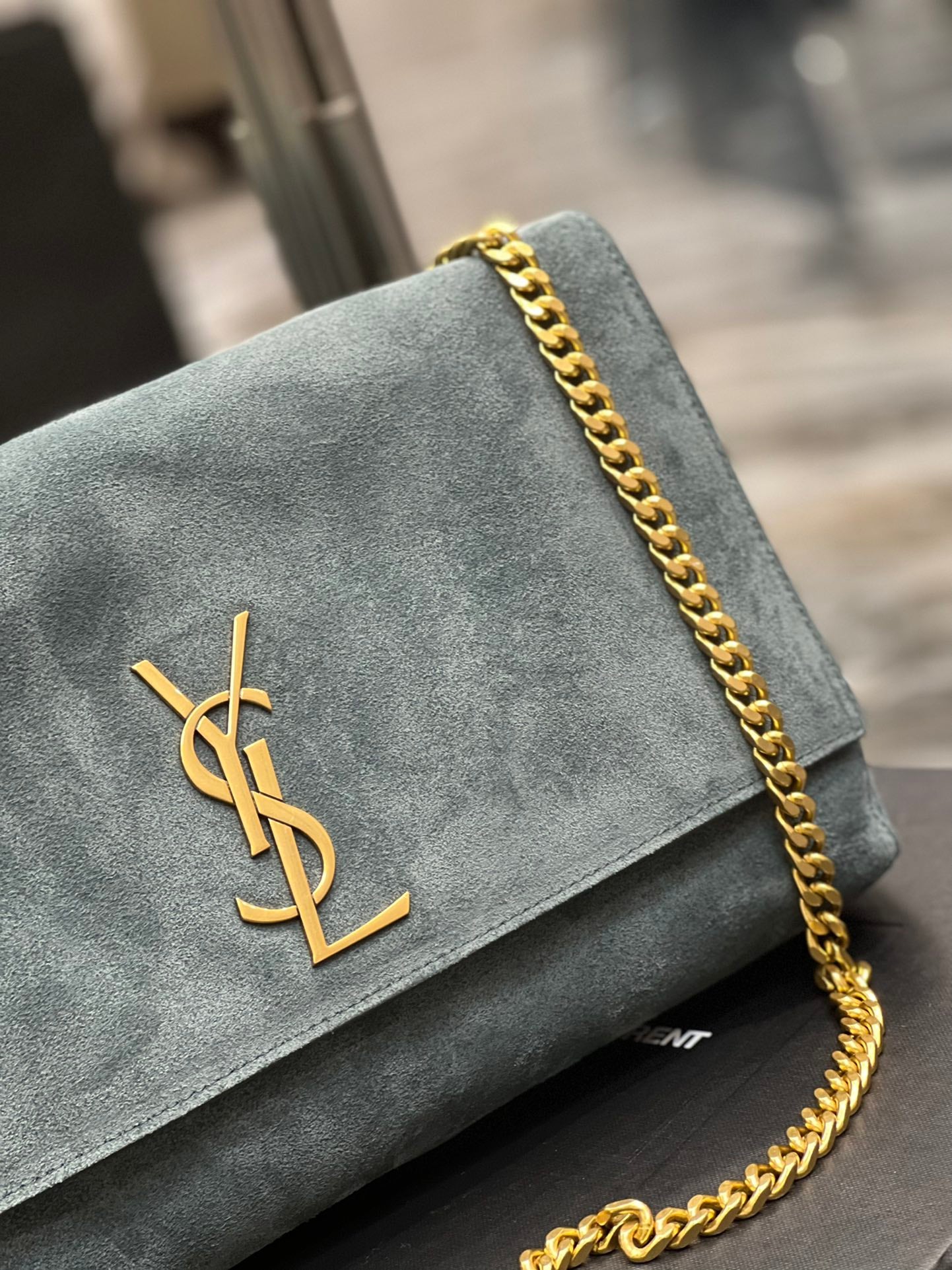 [TOP] Yves Saint Laurent YSL Kate Reversible Suede Bag - Deep Green