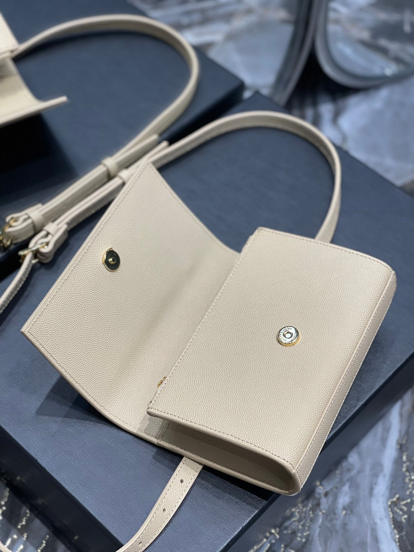 [TOP] Yves Saint Laurent YSL Kate Grainy Belt Bag - Beige