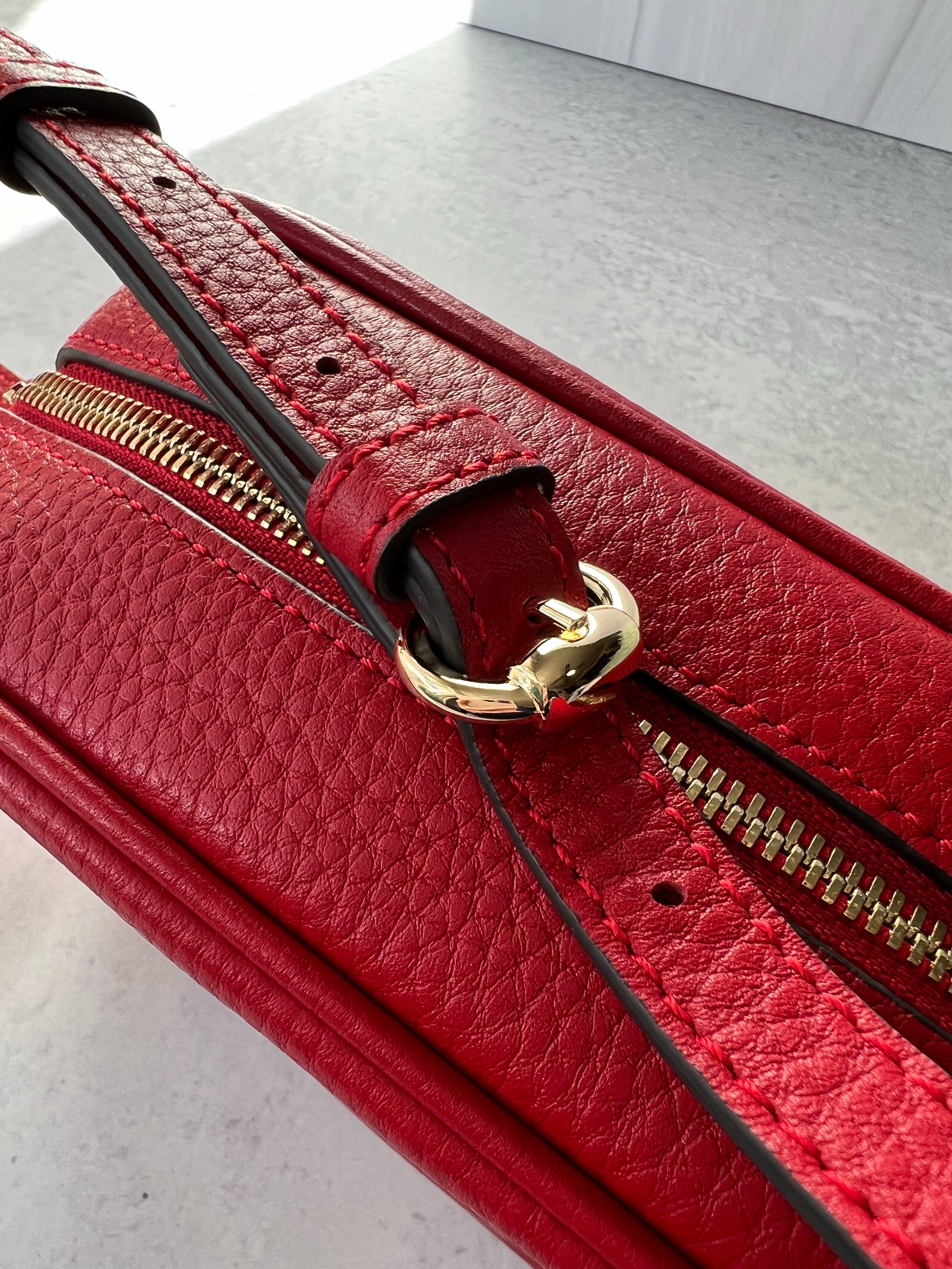 [TOP] GUCCI Soho Bag - Red