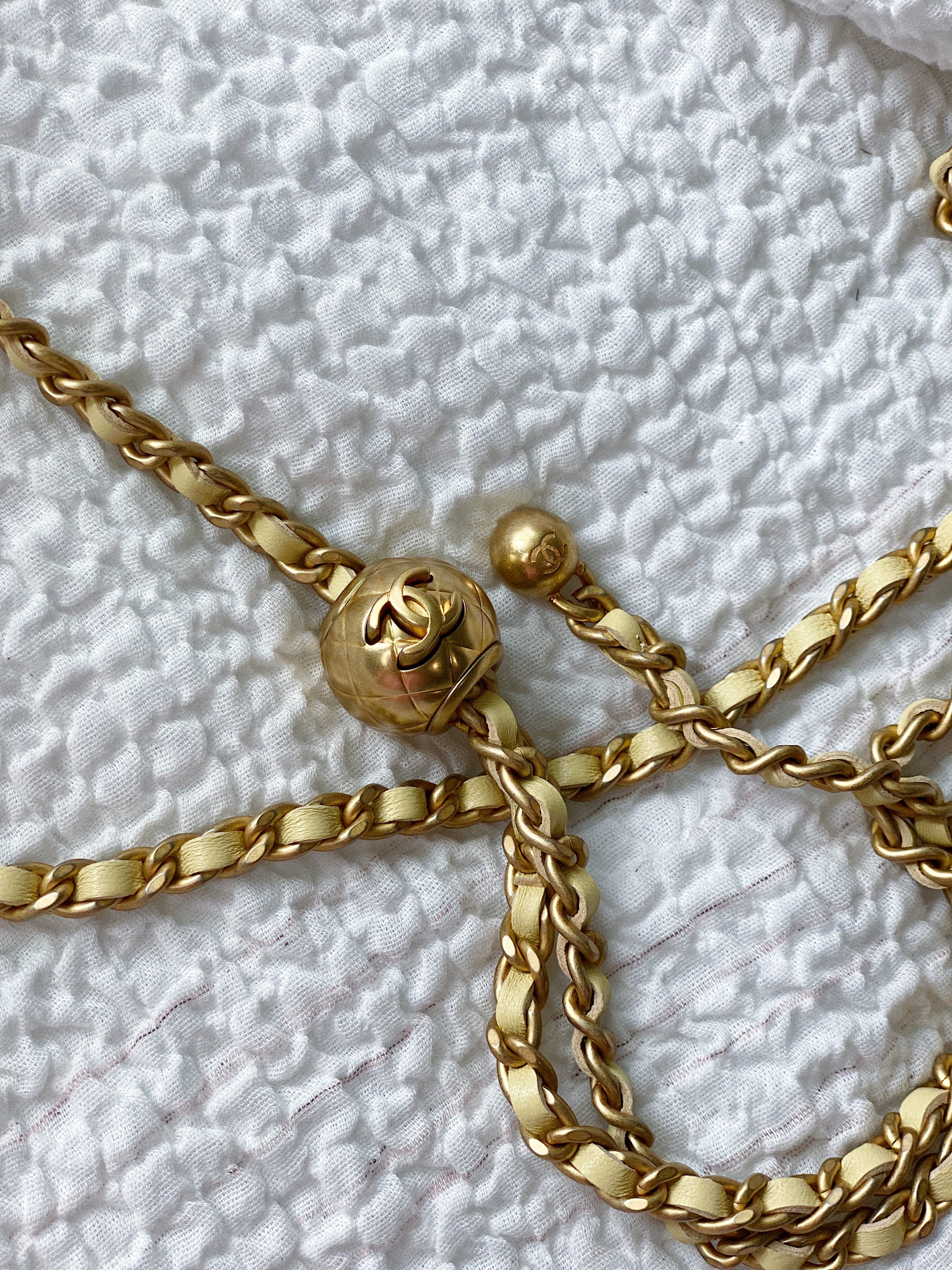 [TOP] CHANEL Vanity Case Perfect Fit Mini Adjustable Chain - Yellow