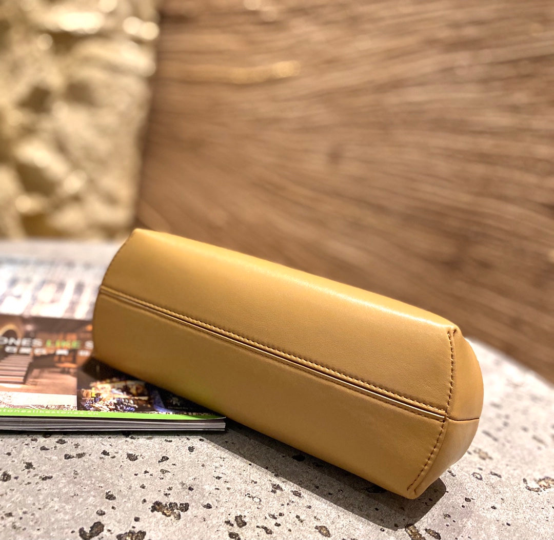 [TOP] FENDI  First Small Bag - Light Brown