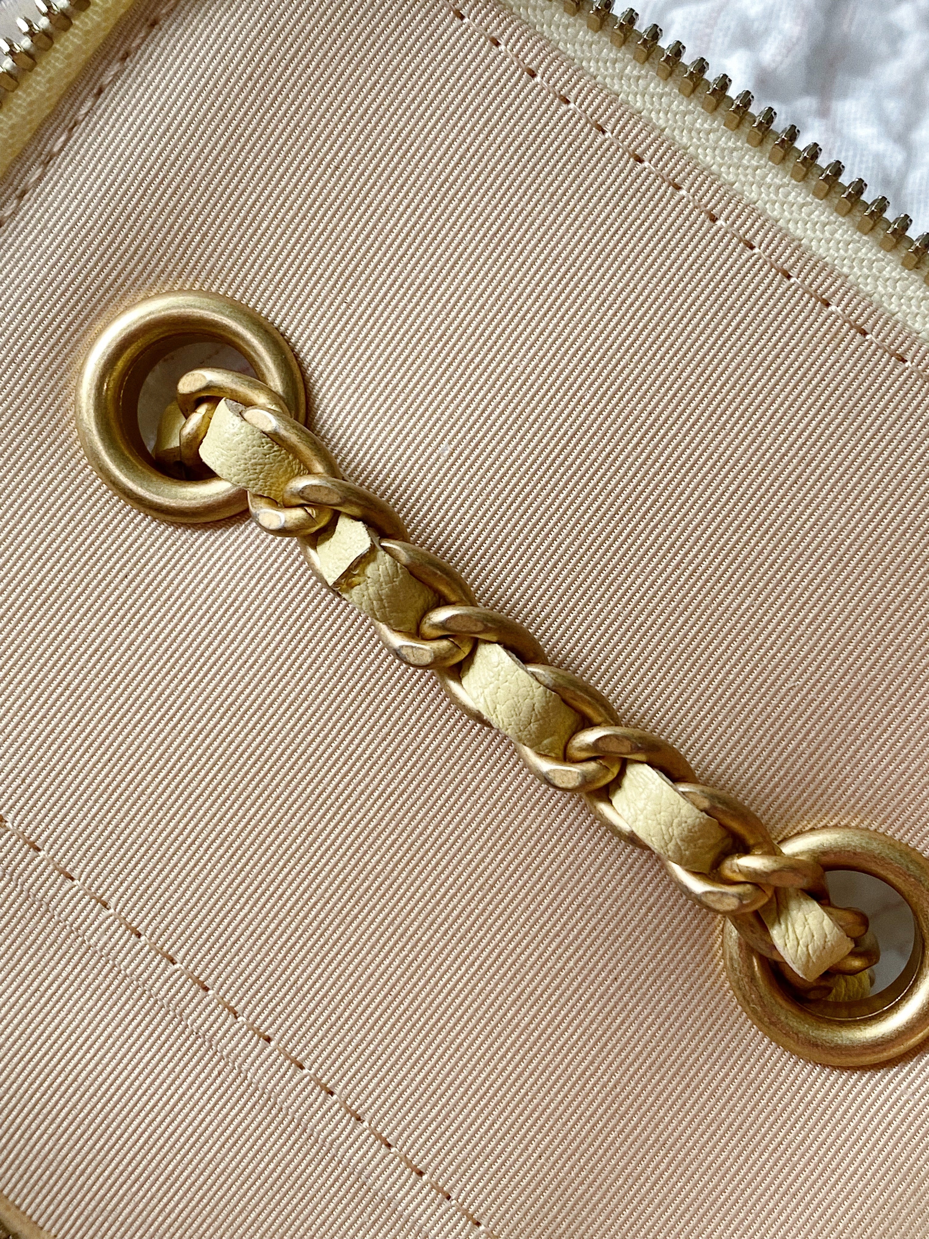 [TOP] CHANEL Vanity Case Perfect Fit Mini Adjustable Chain - Yellow