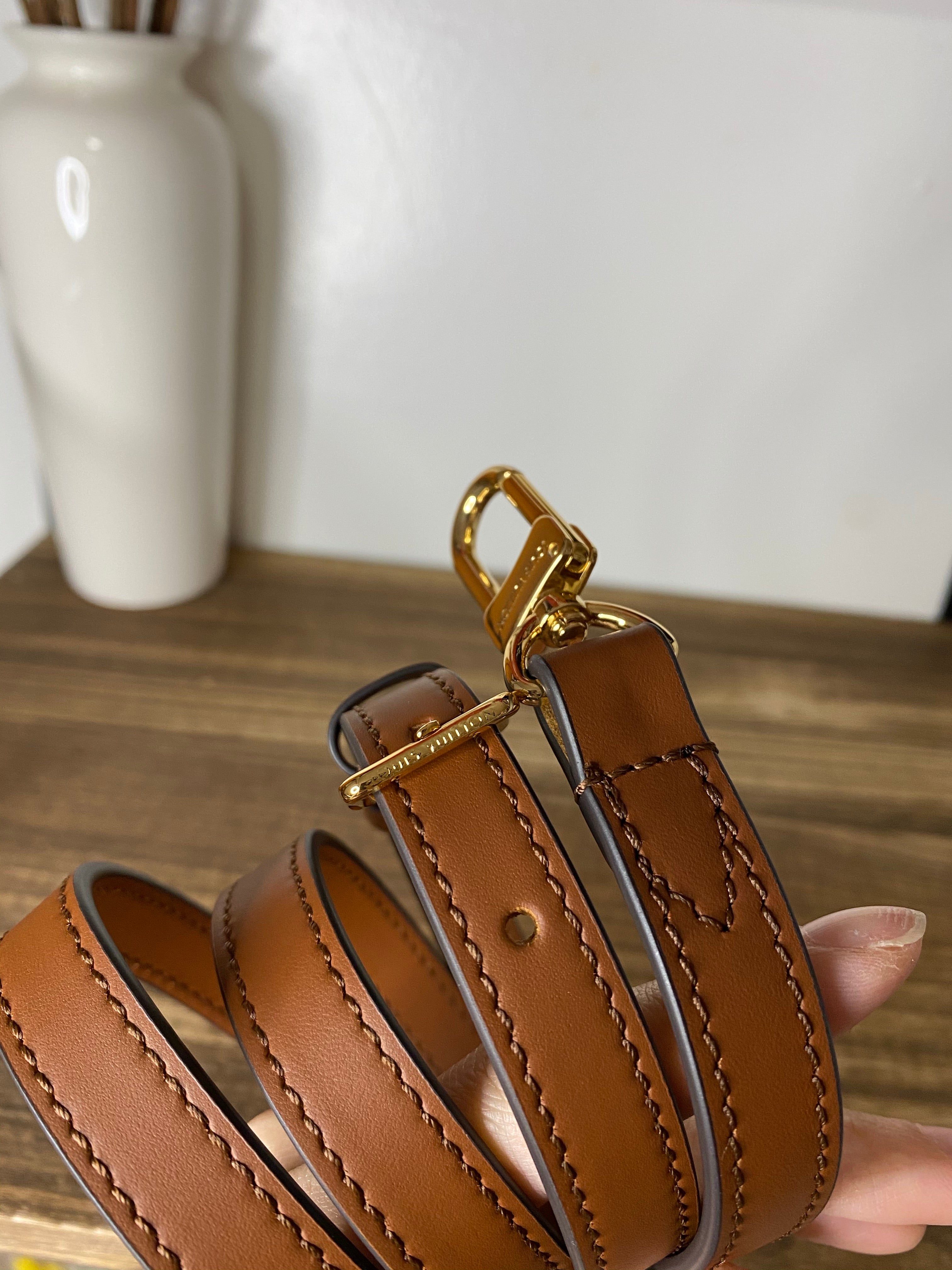 [TOP] Louis Vuitton LV Marignan Handbag 28 x 21 x 9cm - WHITE