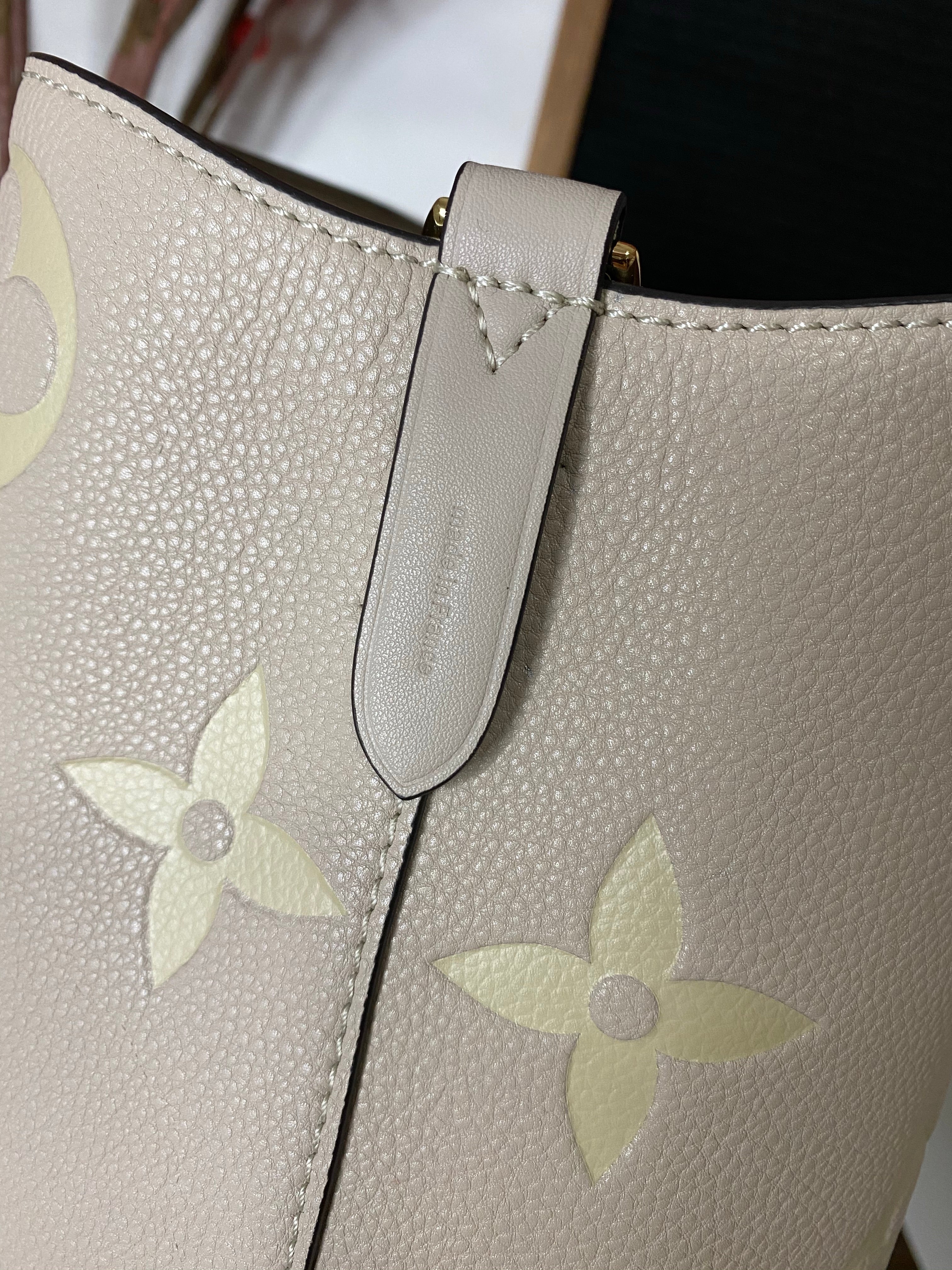 [TOP] Louis Vuitton LV Noe Giant Monogram Bag  27x25x20cm- LIGHT SAND