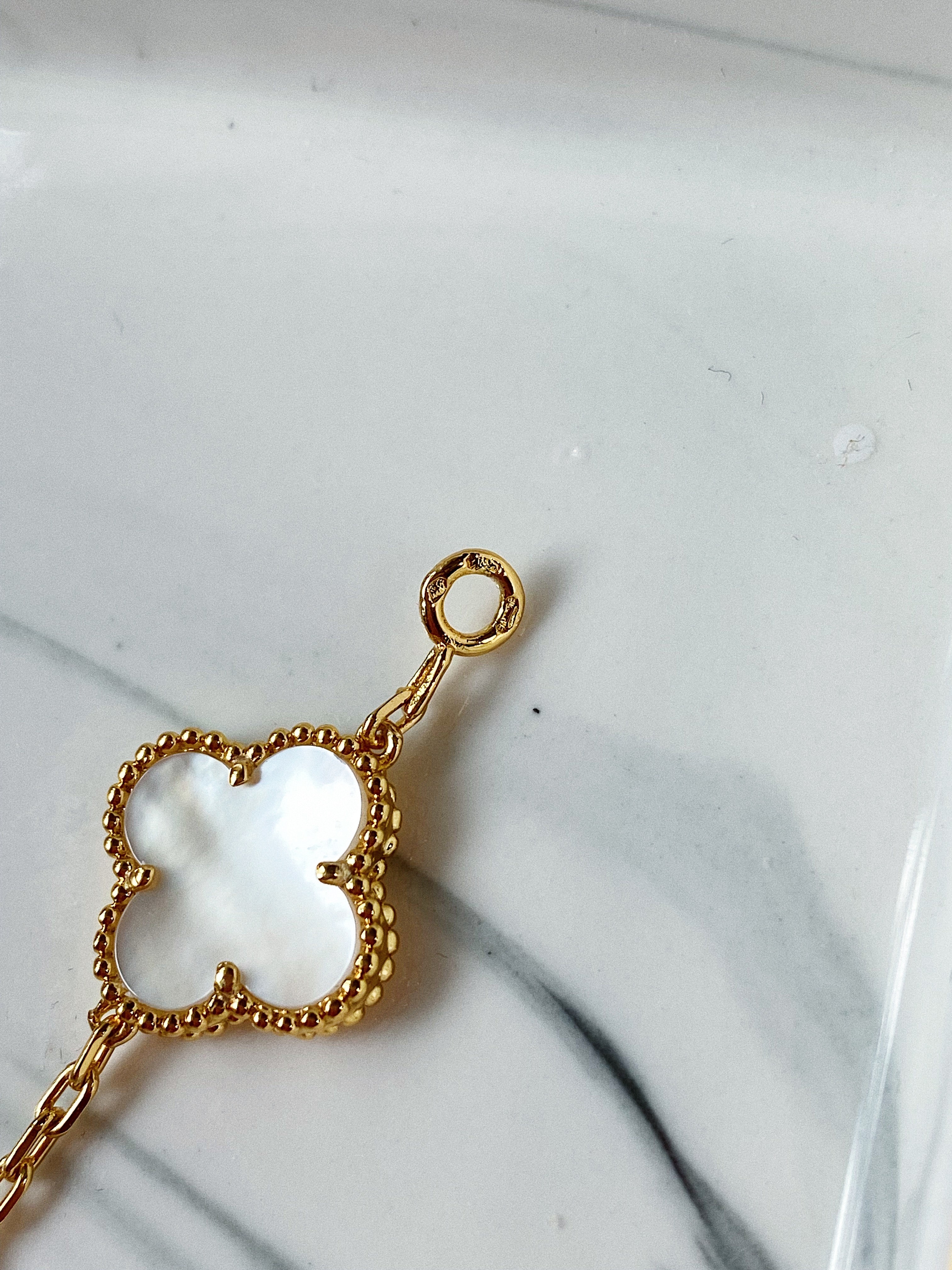 [TOP] Van Cleef & Arpels VCA Mother of Pearl Bracelet - 5 Motifs