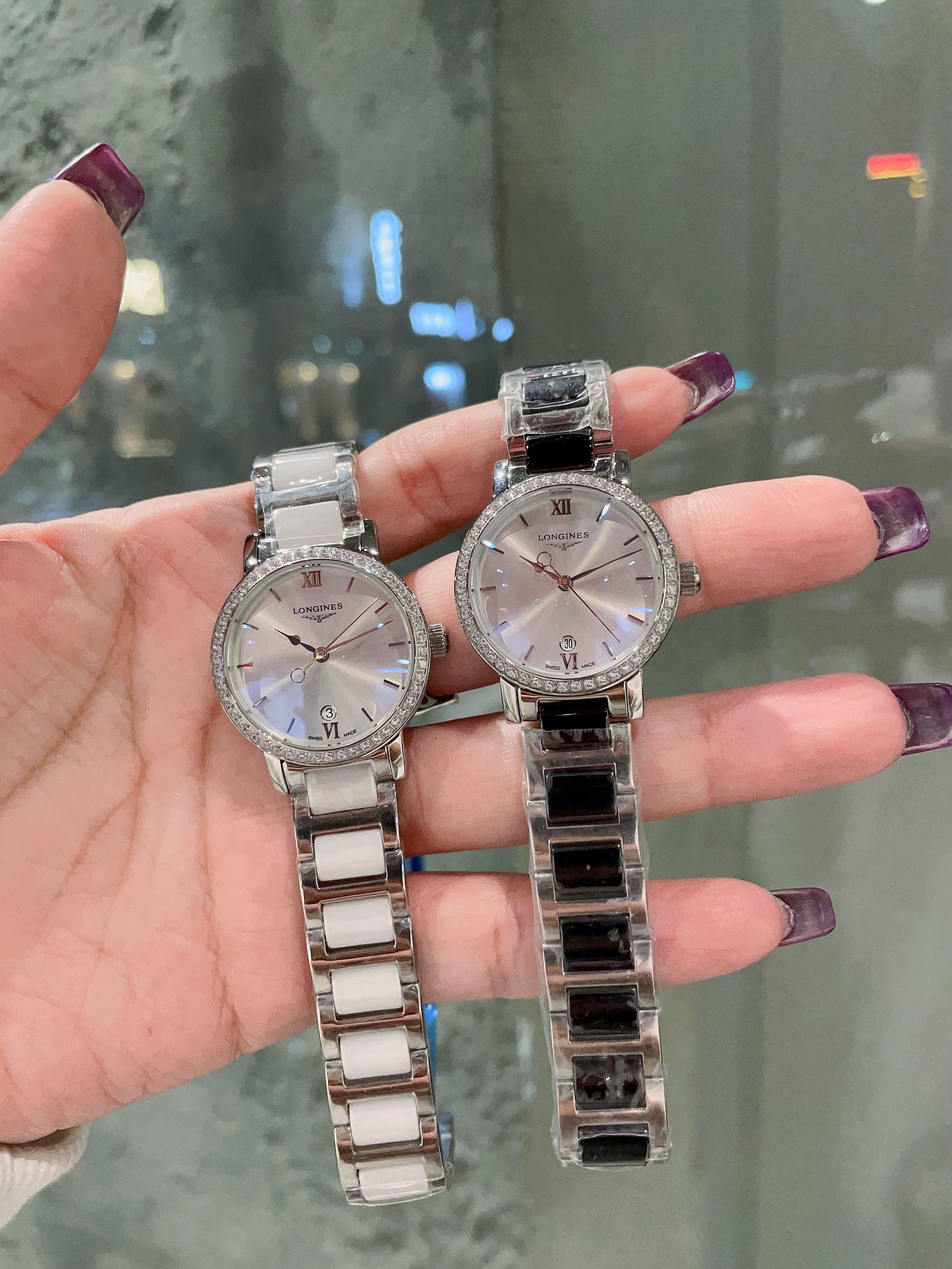 [TOP] Cartier Diamonds Gold Watch - Black/White