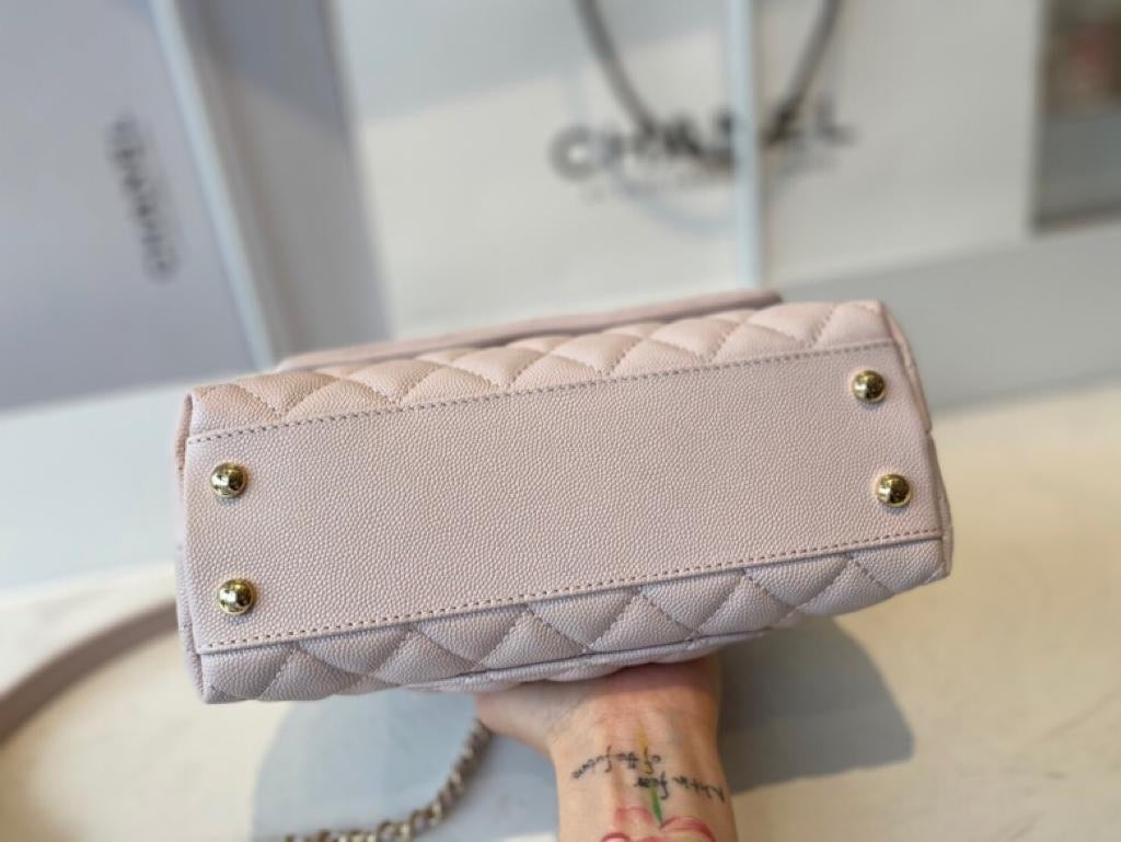 [TOP] CHANEL CoCo Handle Bag Caviar Small 19cm - Light Pink