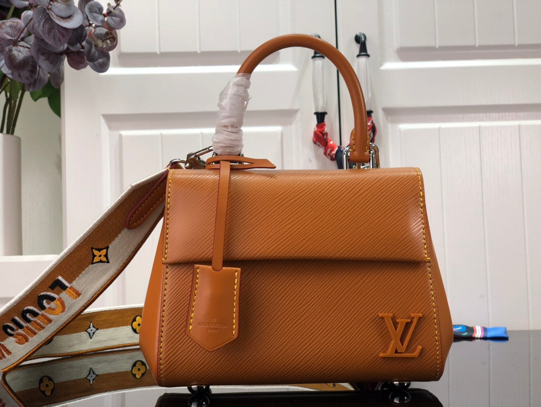 [TOP] Louis Vuitton LV L*V Cluny Epi Leather 20 x 16 x 7.5 cm- Brown