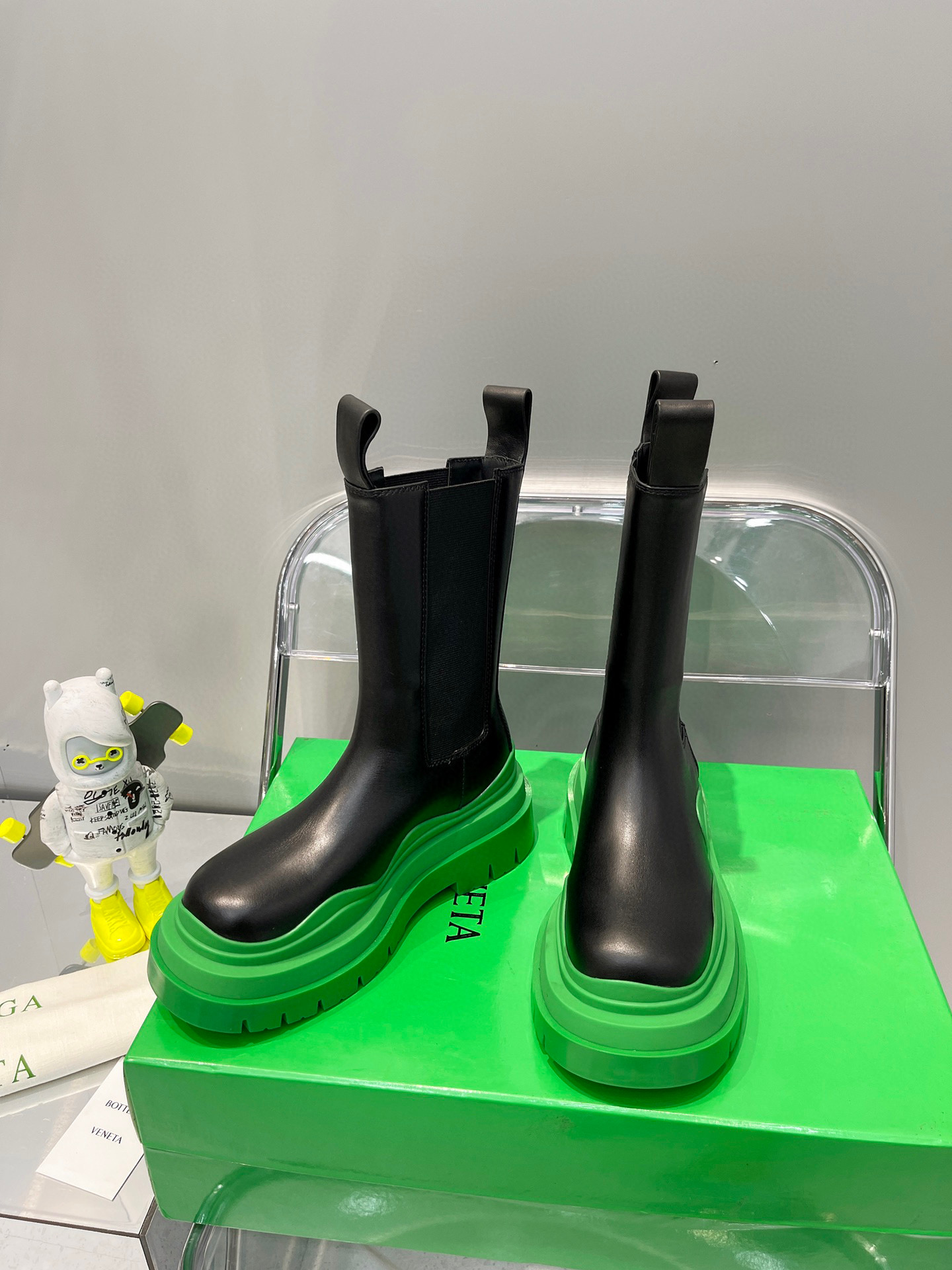 [TOP] Bottega Veneta BV Tire Chelsea Boot - Six Colours