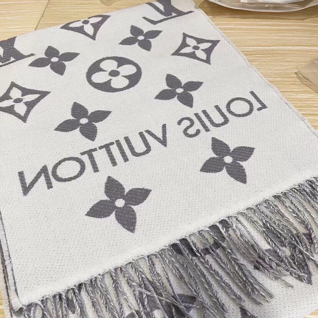 [TOP] Louis Vuitton LV Essential Scarf 186 x 34 cm - Four Colours