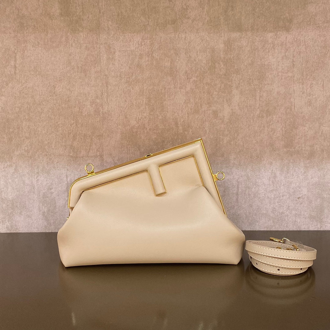 [TOP] FENDI FENDI Small First Bag - Cream