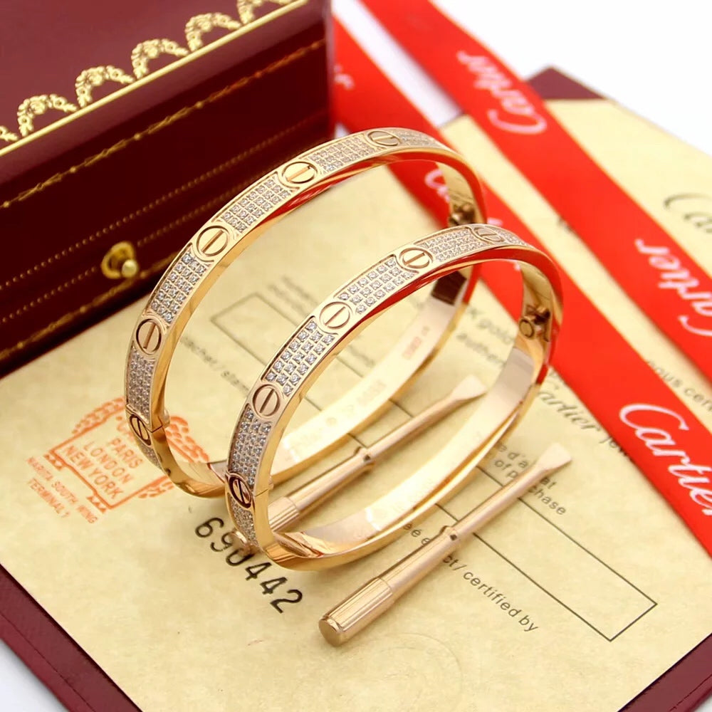 [TOP] Cartier Love Bracelet w Small Stones