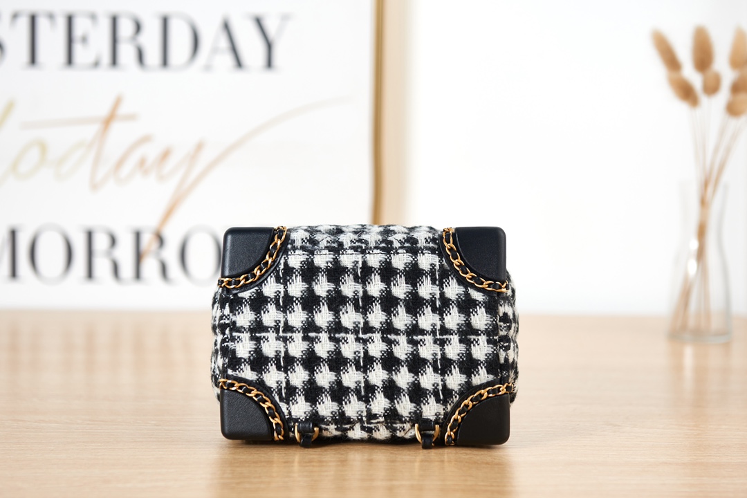 [TOP] CHANEL Tweed Mini BackPack Bag 18*19.5*14cm - Black & GHW