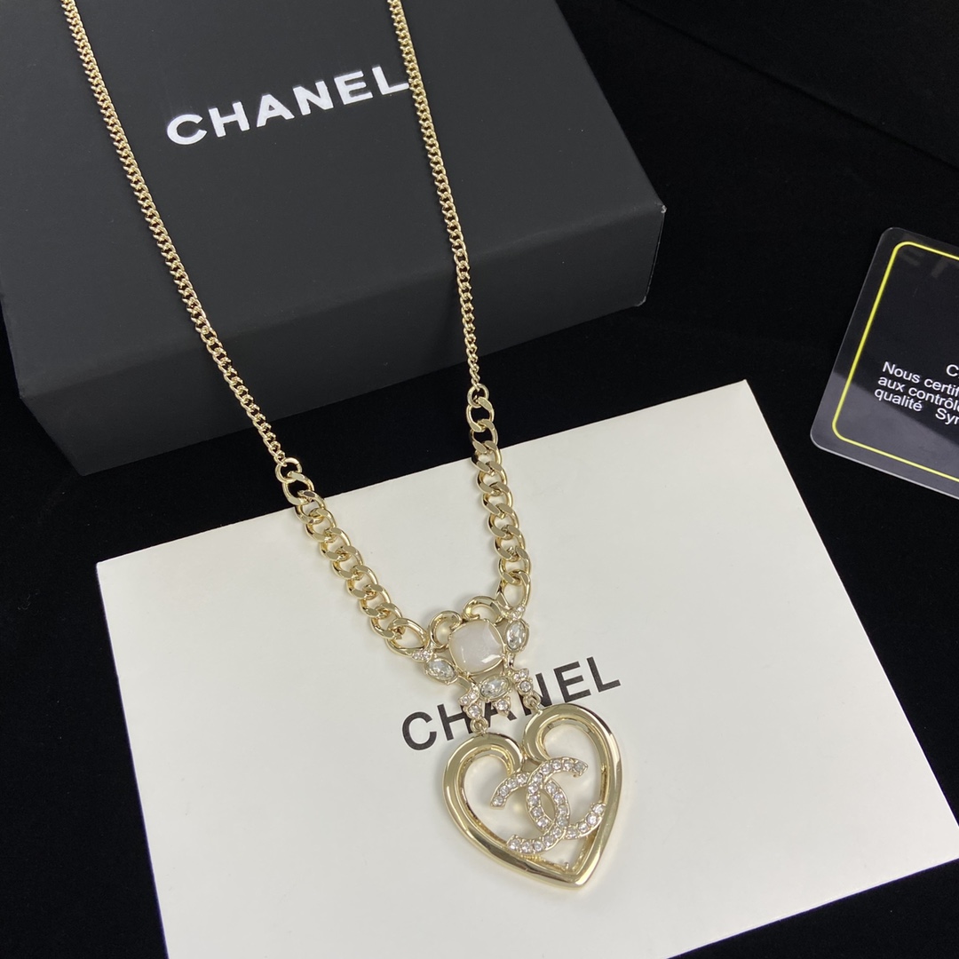 [TOP] CHANEL Necklace Earrings Set