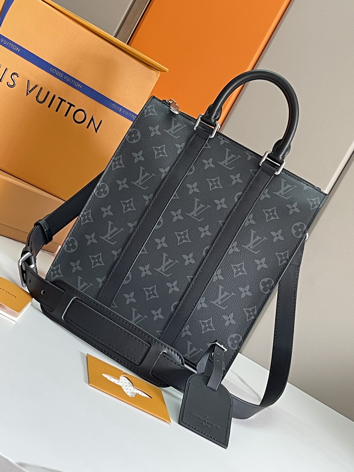 [TOP] Louis Vuitton LV Sac Plat Monogram Eclipse Reverse 26x28.5x6CM-Black