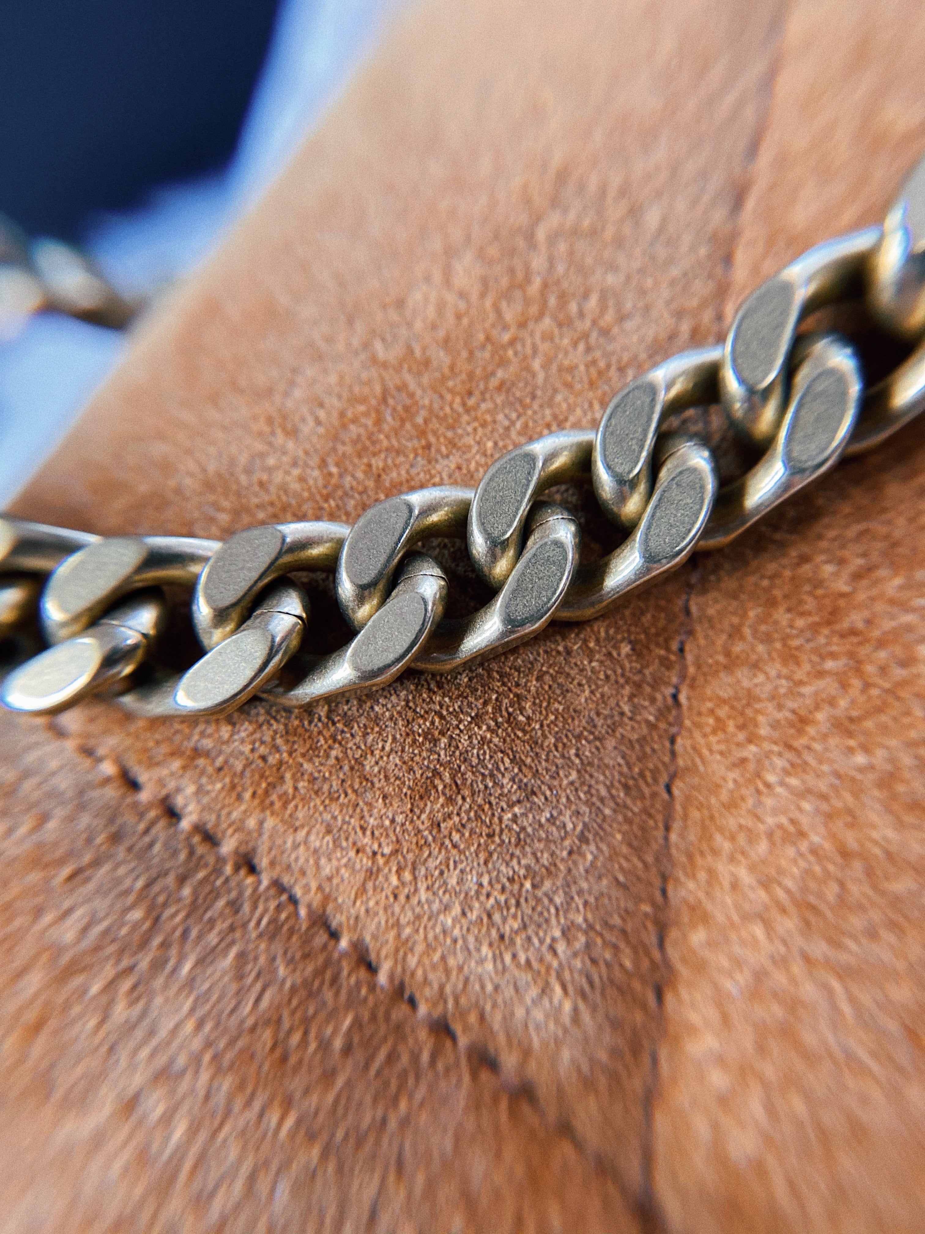 [TOP] Yves Saint Laurent YSL YSL LouLou Puffer Medium Suede Leather 35X23X13.5cm - BROWN