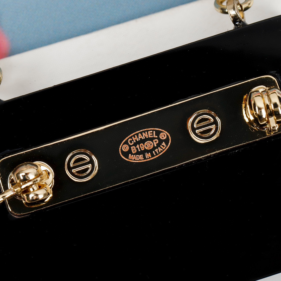 [TOP] CHANEL Vintage Classic Flab Bag Brooch - Black