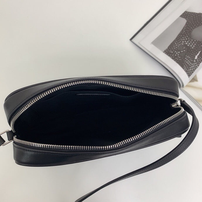 [TOP] Yves Saint Laurent YSL YSL LouLou Camera Bag - Black w SHW