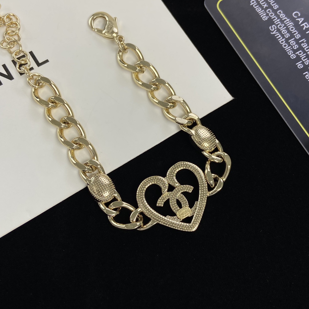 [TOP] CHANEL Bracelet - Gold