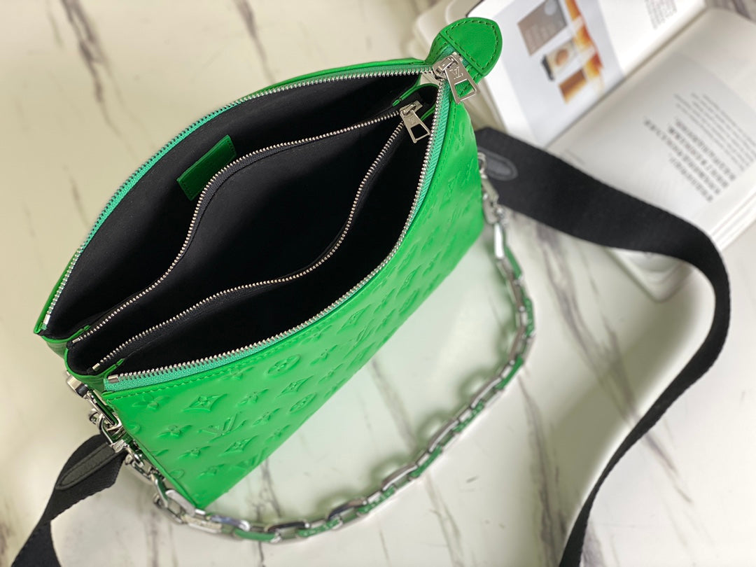 [TOP] Louis Vuitton LV £V Coussin PM Bag 26x20x12cm- Green