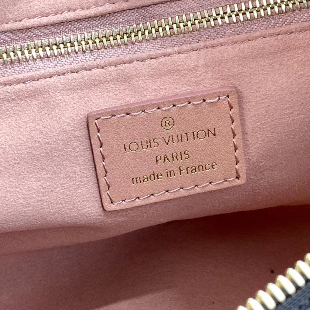 [TOP] Louis Vuitton LV L*V Petite Malle Souple Monogram Bag 20x14x7.5 CM- Peach