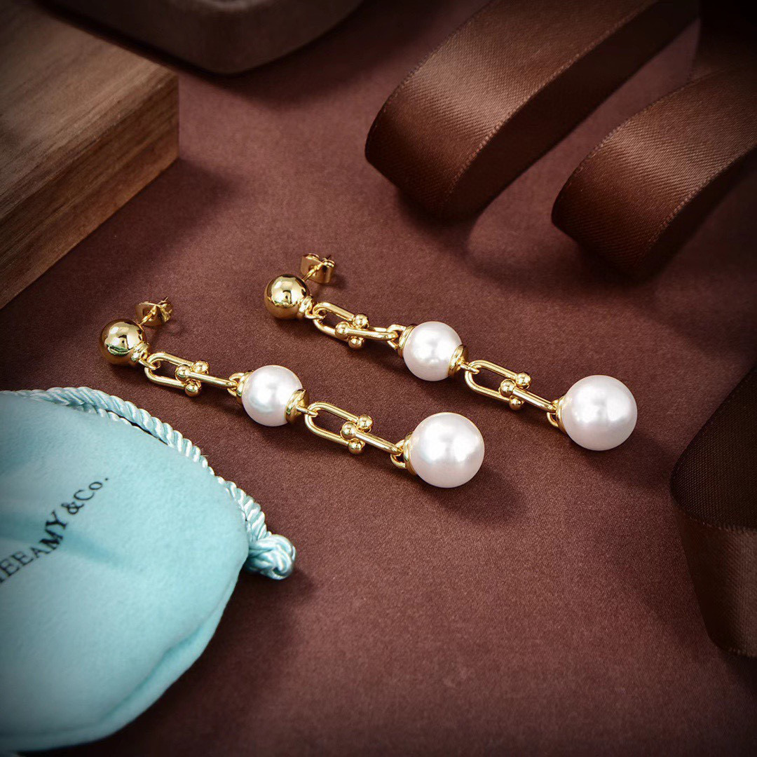 [TOP] Tiffany & Co. Pearls Dangle Earrings